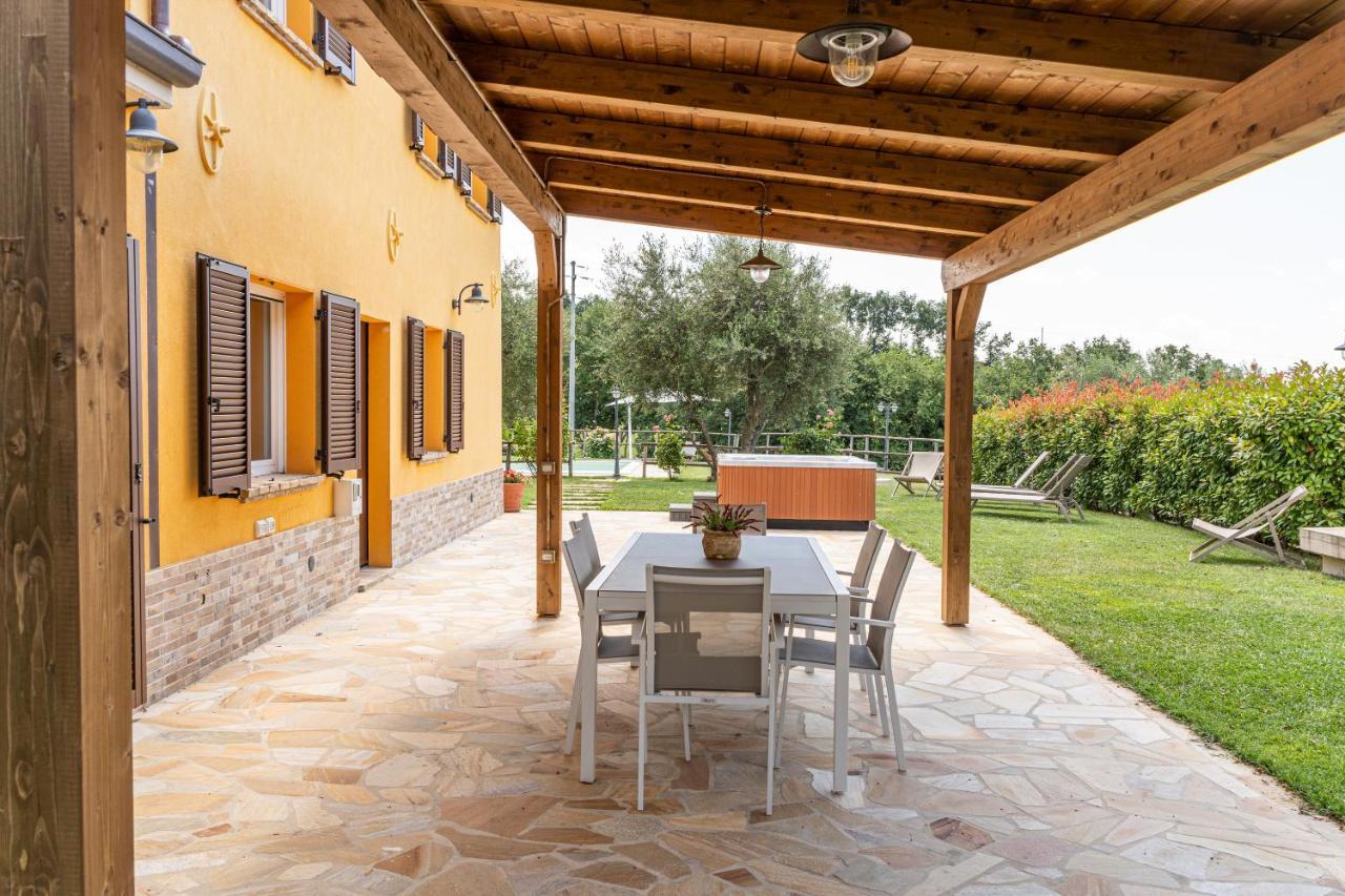 Montenovo Country House Ostra Vetere Εξωτερικό φωτογραφία
