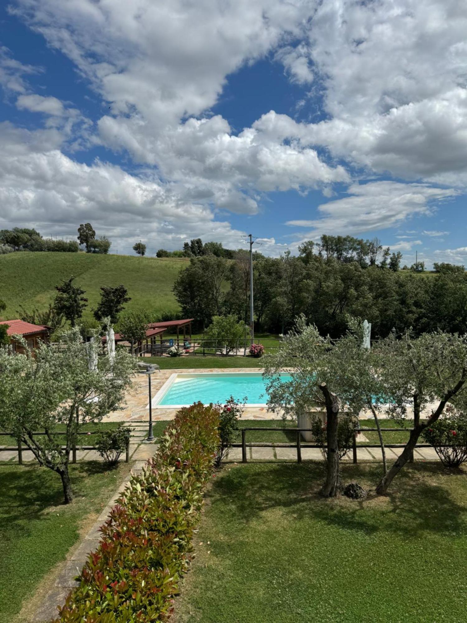 Montenovo Country House Ostra Vetere Εξωτερικό φωτογραφία