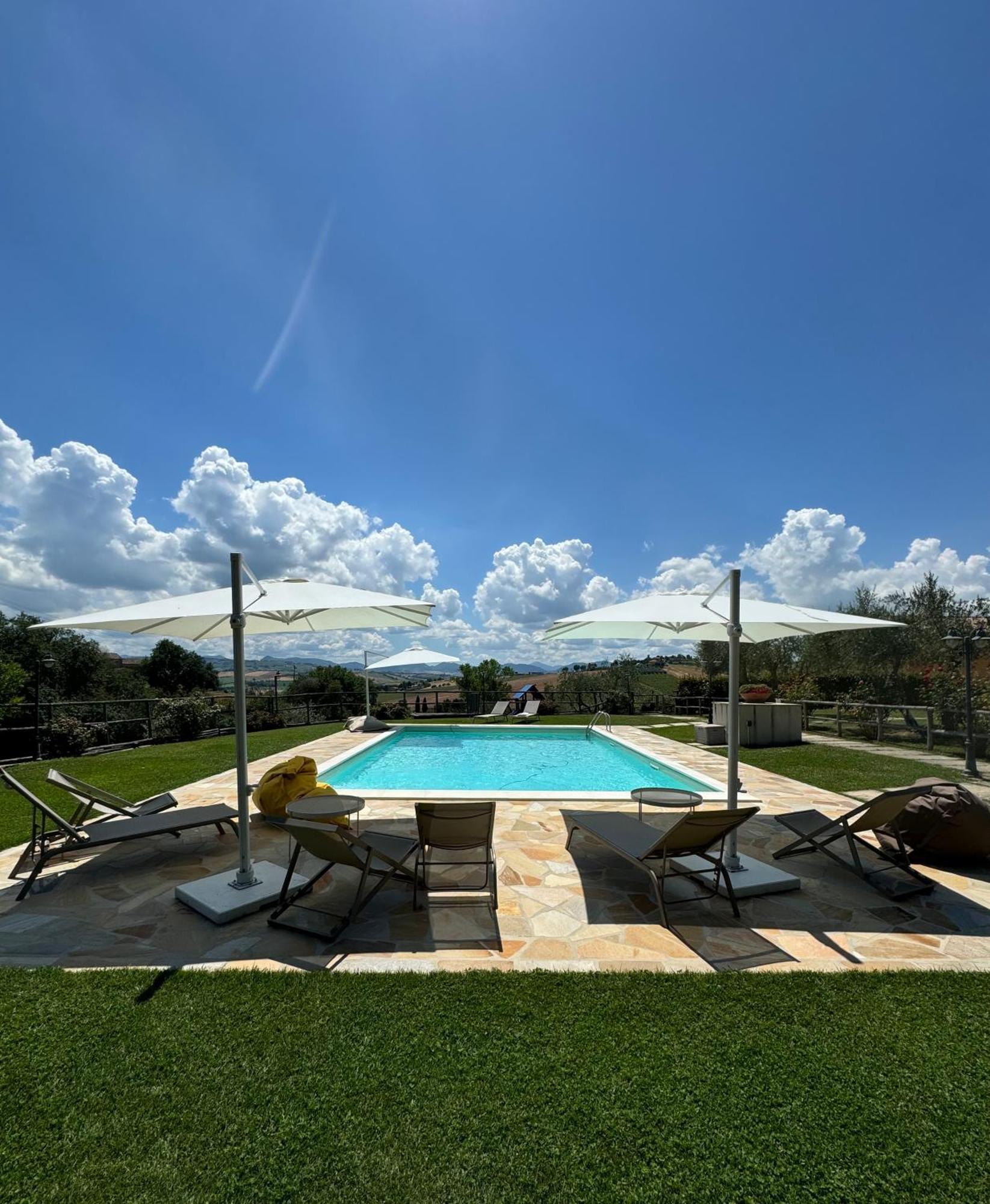 Montenovo Country House Ostra Vetere Εξωτερικό φωτογραφία