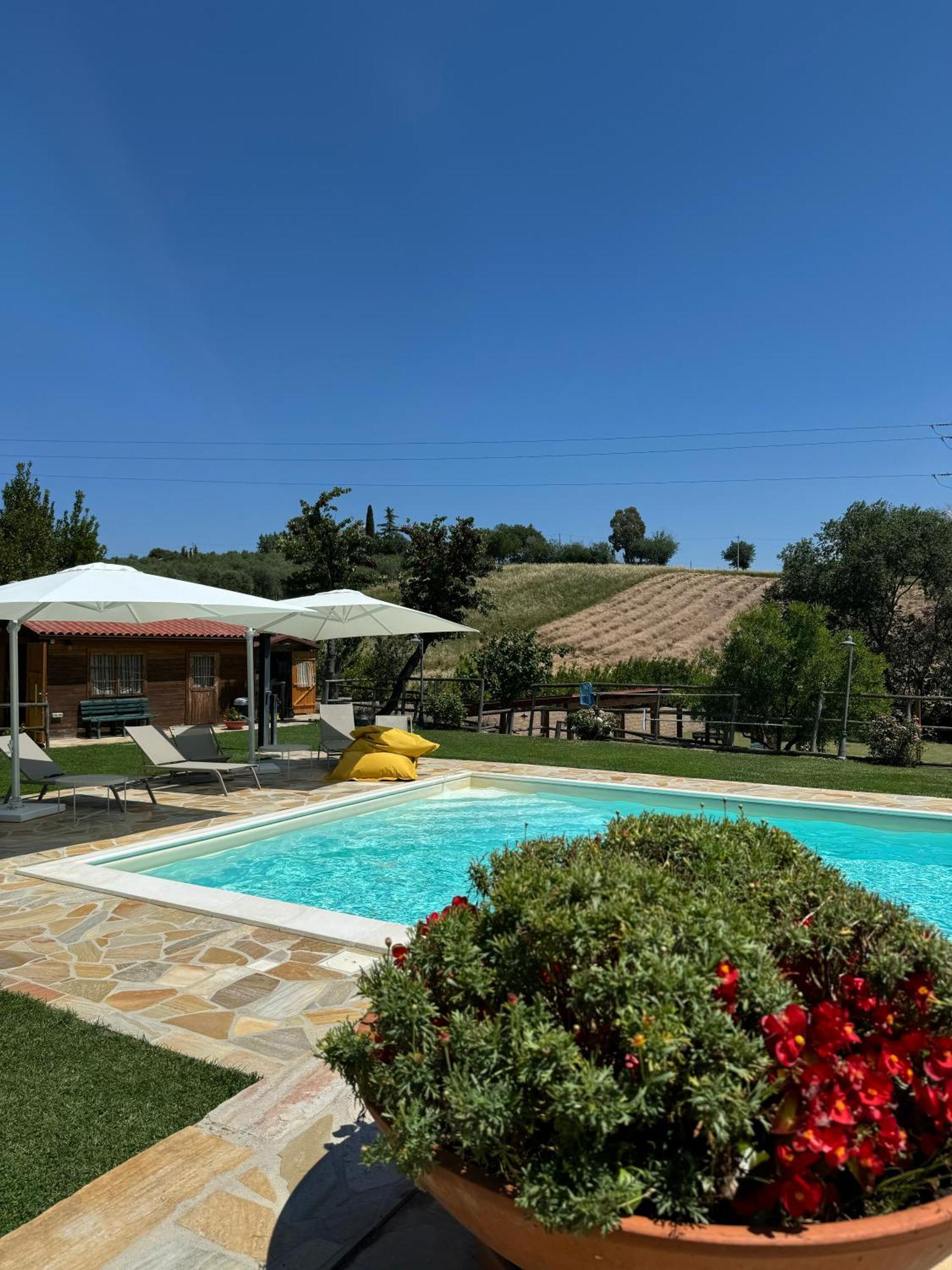 Montenovo Country House Ostra Vetere Εξωτερικό φωτογραφία