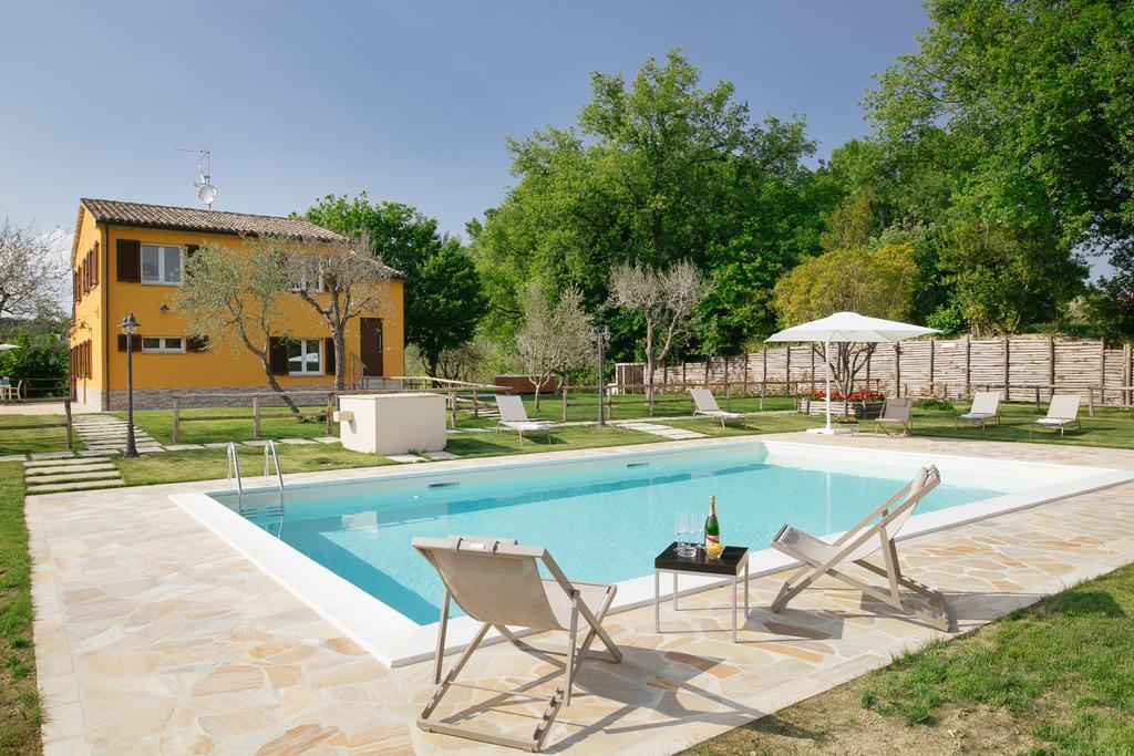 Montenovo Country House Ostra Vetere Εξωτερικό φωτογραφία
