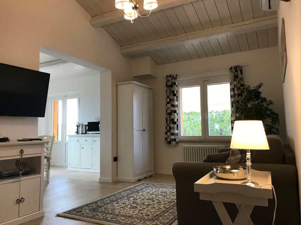 Montenovo Country House Ostra Vetere Εξωτερικό φωτογραφία